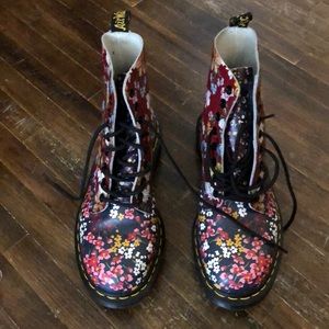 Dr. Marten Flower Boots